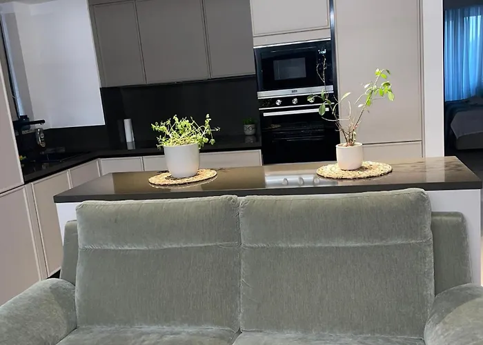 Fancy With 2br Διαμέρισμα *