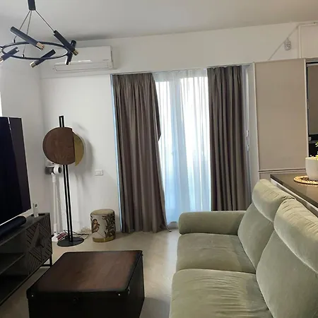 Fancy With 2br