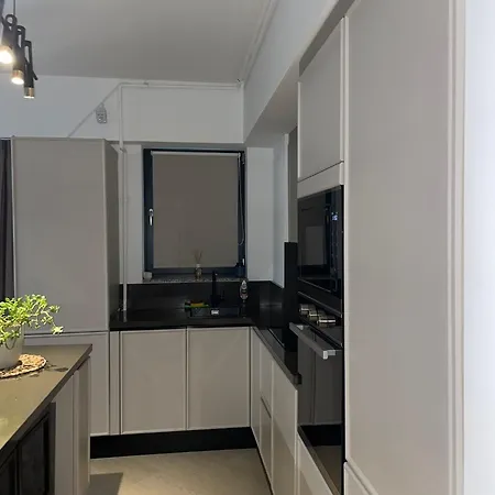Fancy With 2br
