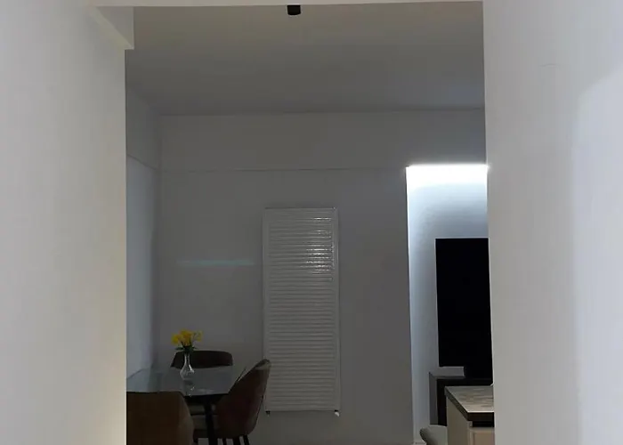 Fancy With 2br Apartment Bucharest