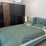 Fancy With 2br شقة